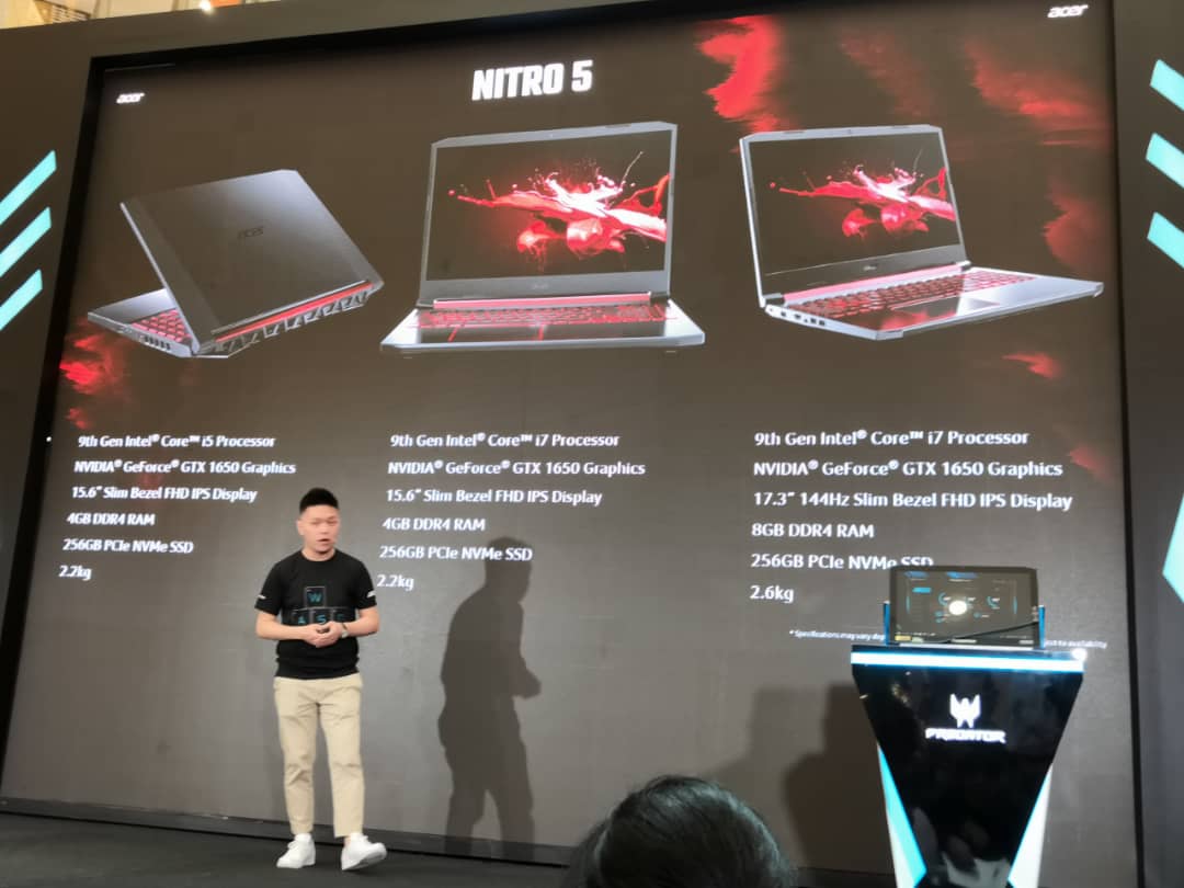 Acer Lancar Predator Triton 900 Khas Untuk Kaki Gaming