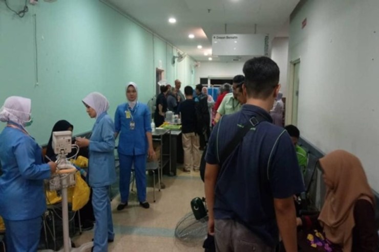 110 Pelajar Orientasi &#8216;Berkampung&#8217; Di Hospital Selepas Keracunan Makanan