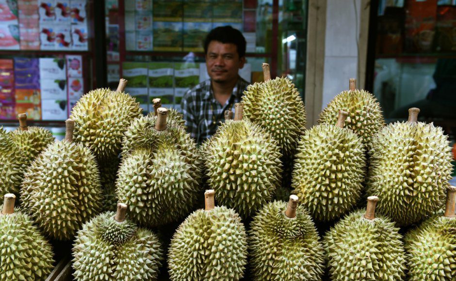 Minum Susu Sebelum Makan RAHSIA Elak Nafas &#038; Sendawa Berbau Durian