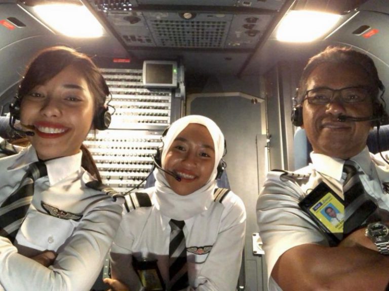 Berkongsi Kerjaya Pilot Yang Sama, Bapa Sanggup Berhenti Kerja Di Syarikat Lama Demi Anak