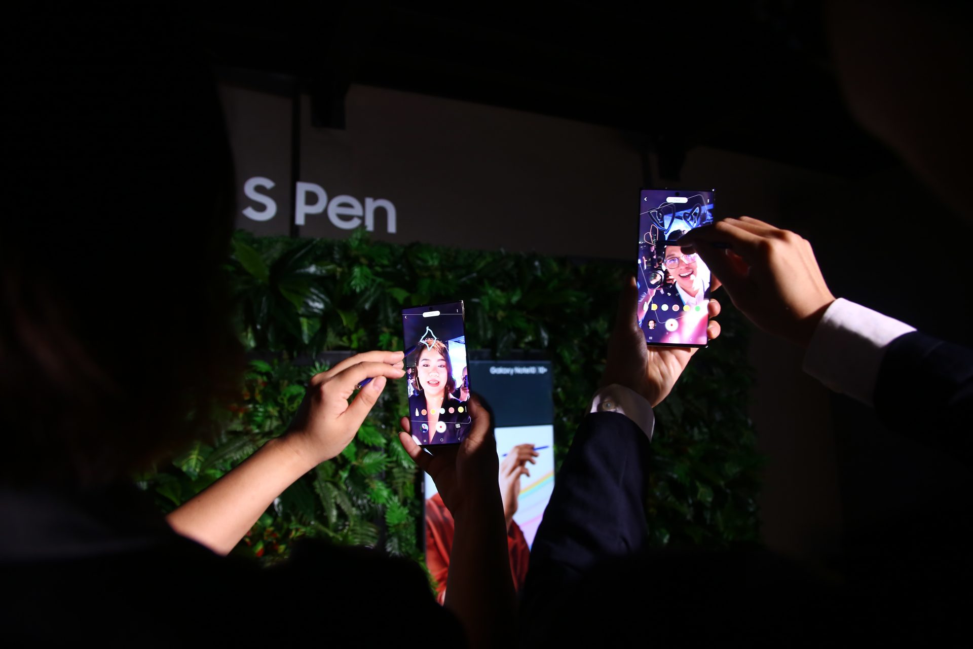 Kami Bandingkan Samsung Galaxy Note10 Dan Note10+ Baru, Mana Lebih Berbaloi?