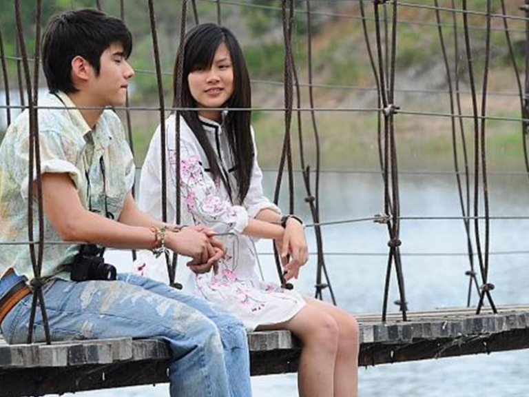 High School Crush: Tipulah Kalau Korang Tak Pernah Buat Macam Ni Dulu