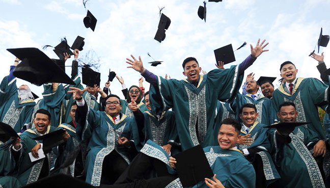 38 Program Pengajian Universiti Awam Digugurkan, Netizen Beri Pendapat
