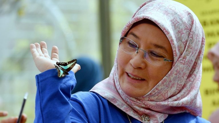 “Kita Tengok Dulu..” – Respon Terhadap Penutupan Twitter Raja Permaisuri Agong