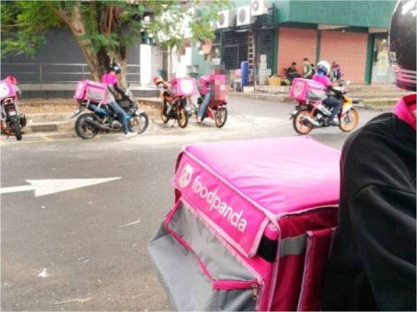 Demi Mencari Rezeki Halal, Remaja Rider Foodpanda Maut Di Langgar Lari