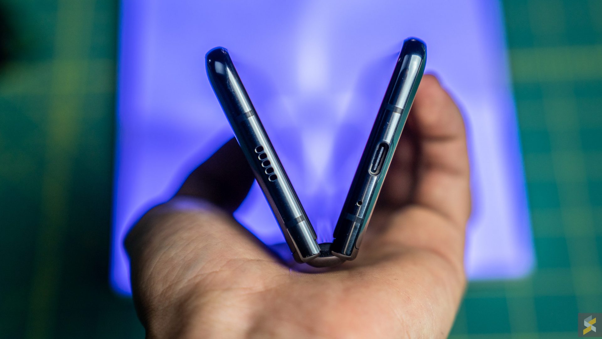 Pembeli Samsung Galaxy Fold Nikmati 5 Kelebihan Ini Di Stor, Jealous-nya!