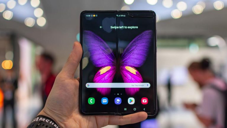 Pembeli Samsung Galaxy Fold Nikmati 5 Kelebihan Ini Di Stor, Jealous-nya!