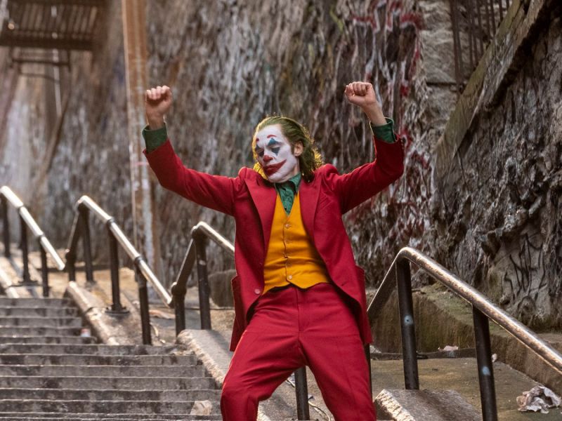 Tangga Filem Joker Jadi Lokasi OOTD, Lihat 6 Aksi Pelancong Ini