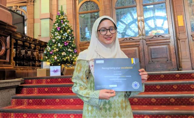 Amelia Raih Anugerah Cemerlang Di Internasional Excellence Awards, University Of Manchester