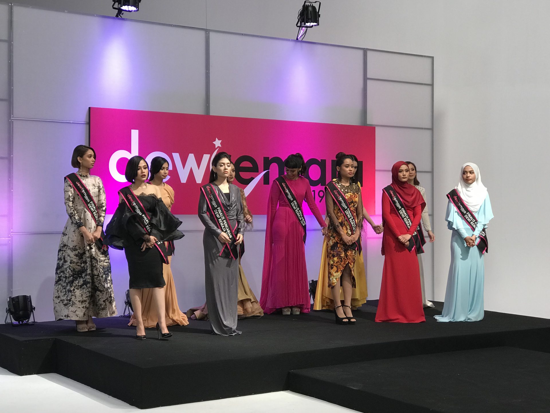 Saingan Sengit! Siapa Ramalan Pemenang Top 12 Dewi Remaja