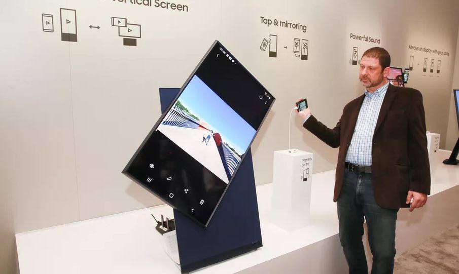 Lain Macam, TV Menegak Samsung Ini Khas Untuk Pengguna TikTok?