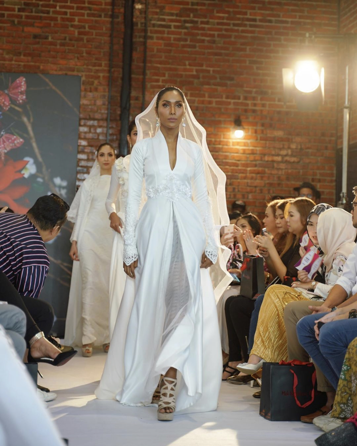 Hanya Ambil Masa 24 Jam Siapkan Tempahan Baju, Mek Kembang Cotton Tayang Koleksi 2020!