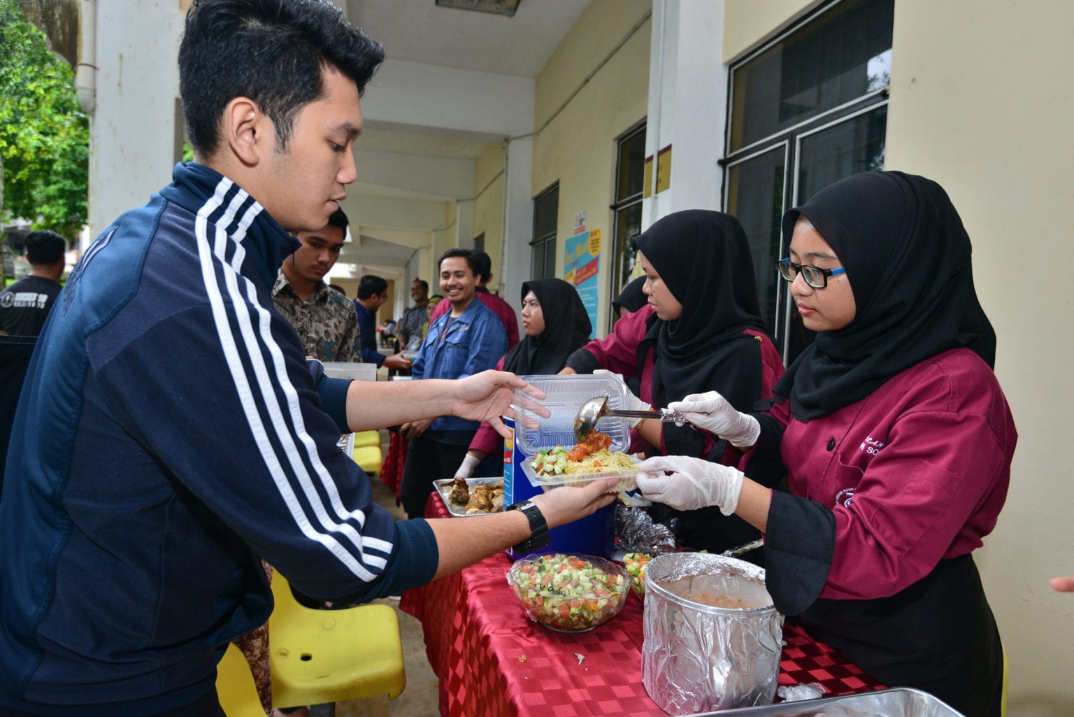 RM12 Juta Untuk Tanggung Bantuan Makanan 74,530 Pelajar Di Hostel