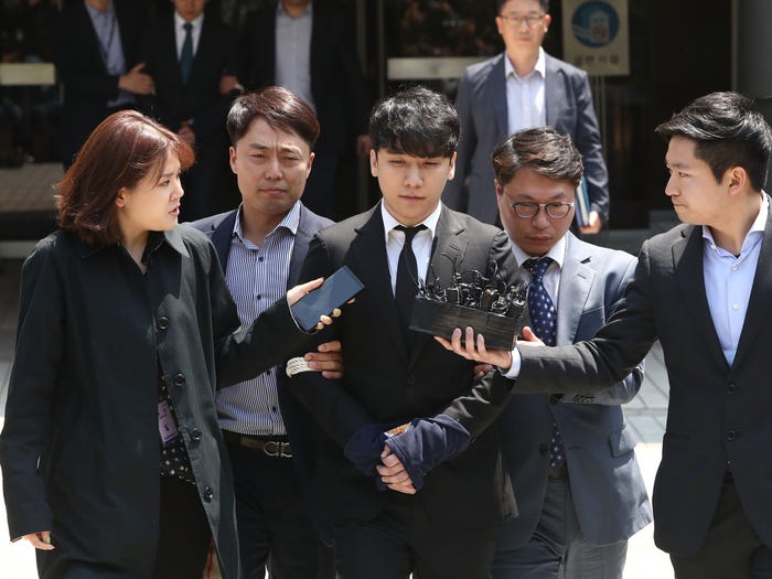 Terlibat Dengan Kes &#038; Skandal, Reputasi 7 Selebriti Korea Ini Terjejas Kerana Netizen