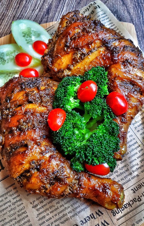 Sedap & Menyelerakan! Mudah Jer Nak Buat Resipi Ayam Bakar Berempah