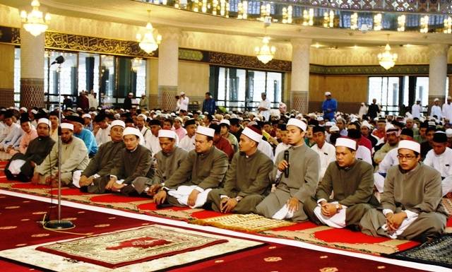 Bacaan Takbir Hari Raya Lengkap, Ini Maksud Di Sebalik Takbir Kita Lafazkan