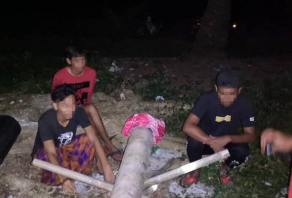 Tiga Remaja Ditahan Polis Kerana Main Meriam Karbaid Dalam Tempoh PKPB