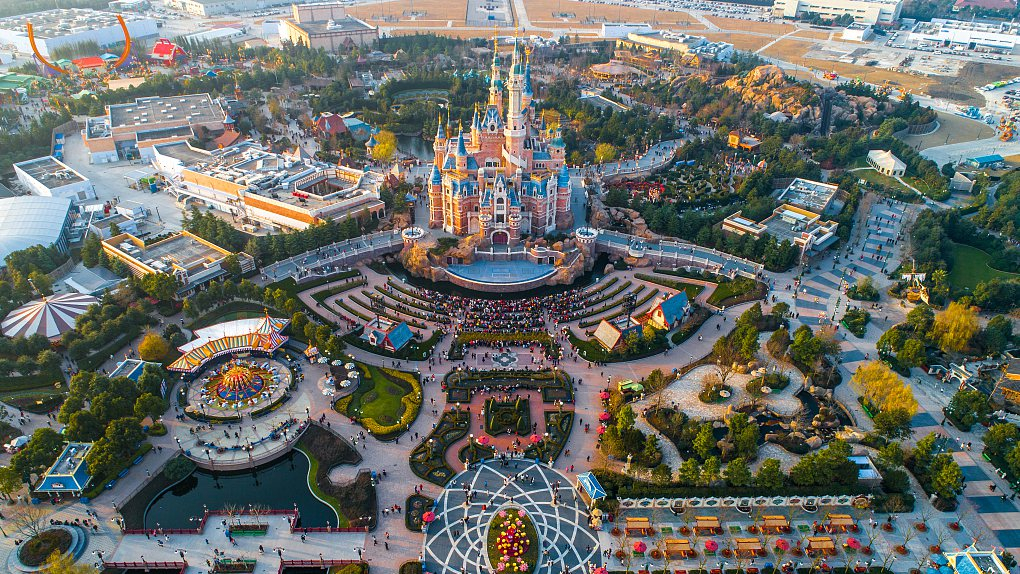 Taman Tema Disney Pertama Dibuka Semula, Tiket Habis Dijual Dalam Masa Beberapa Minit
