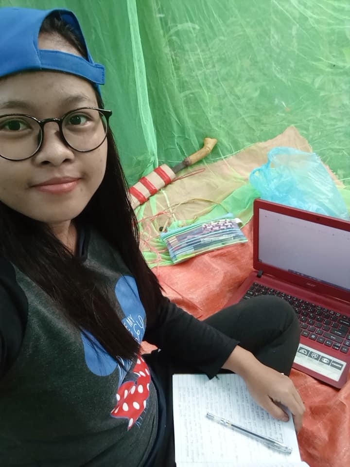 &#8220;Siap Bawa Parang&#8221;, Pelajar Di Sarawak Berkelambu Dalam Hutan Demi Capaian Internet