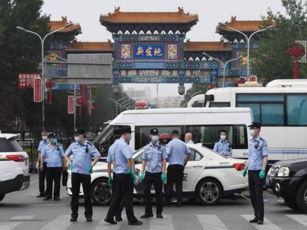China Kembali Catat Kes COVID-19, Pasar Borong Terbesar Di Beijing Ditutup