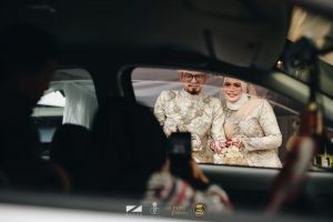 &#8216;Mula-Mula Family Tak Setuju&#8217;, Idea Kreatif Majlis Perkahwinan &#8220;Drive Thru&#8221; Meriah Ikut SOP