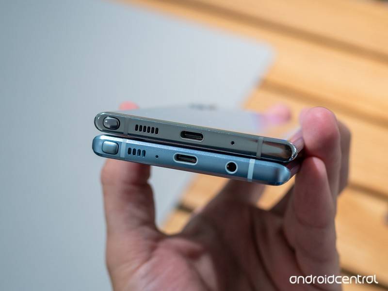 Akan Ikut Langkah, Samsung ‘Setuju’ Dengan Tindakan Apple Tak Sediakan Charger?
