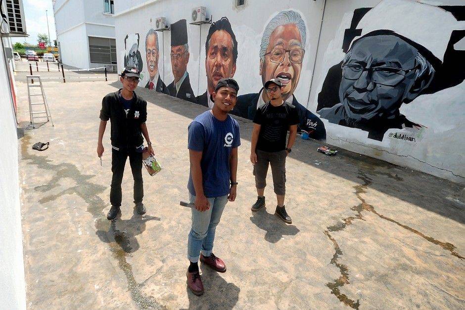 Sudah Niat Lukis Mural Agong Kerana Berjiwa Rakyat, Pelukis Frontliners Fikir Positif