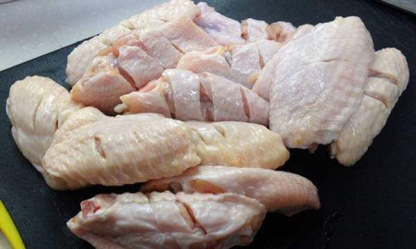 Ayam Beku Import  Dikesan Mengandungi Virus COVID-19? Gelombang Penularan Baru Ramai Mula Panik