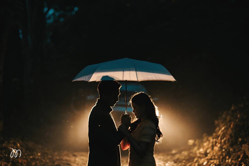 Pasangan Filipina Pilih Konsep Drama Crash Landing On You Untuk Foto Pre-Wedding, Hasilnya Memang Onz