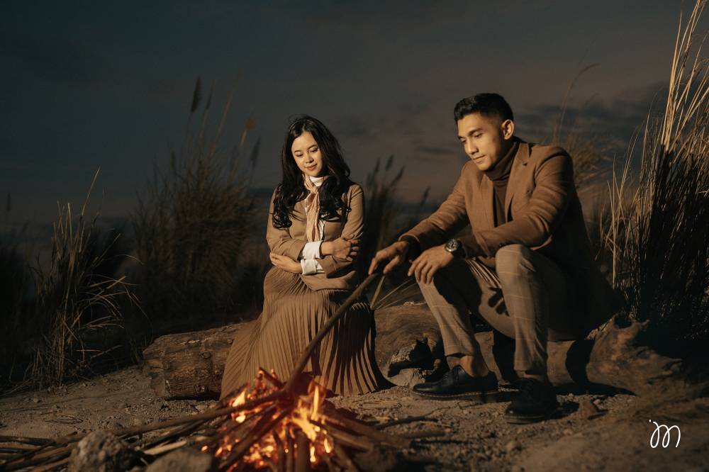 Pasangan Filipina Pilih Konsep Drama Crash Landing On You Untuk Foto Pre-Wedding, Hasilnya Memang Onz