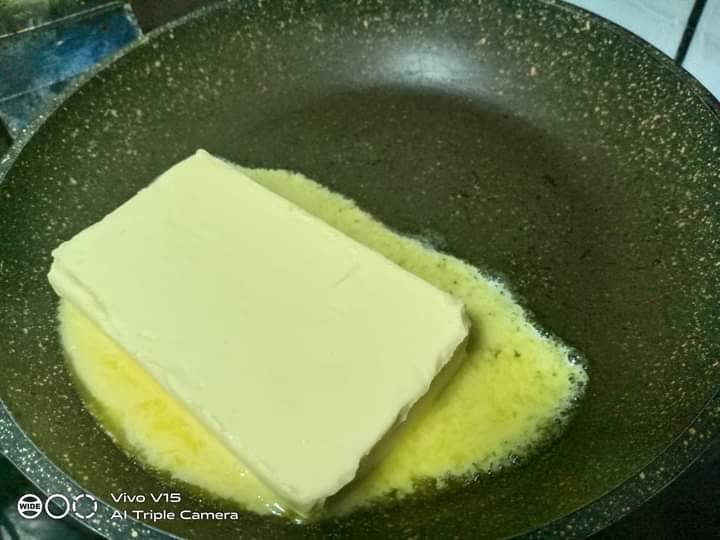 Roti Nak Tamat Tempoh, Jom Try Buat Korean Cheesy Garlic Bread. Jangan Membazir!