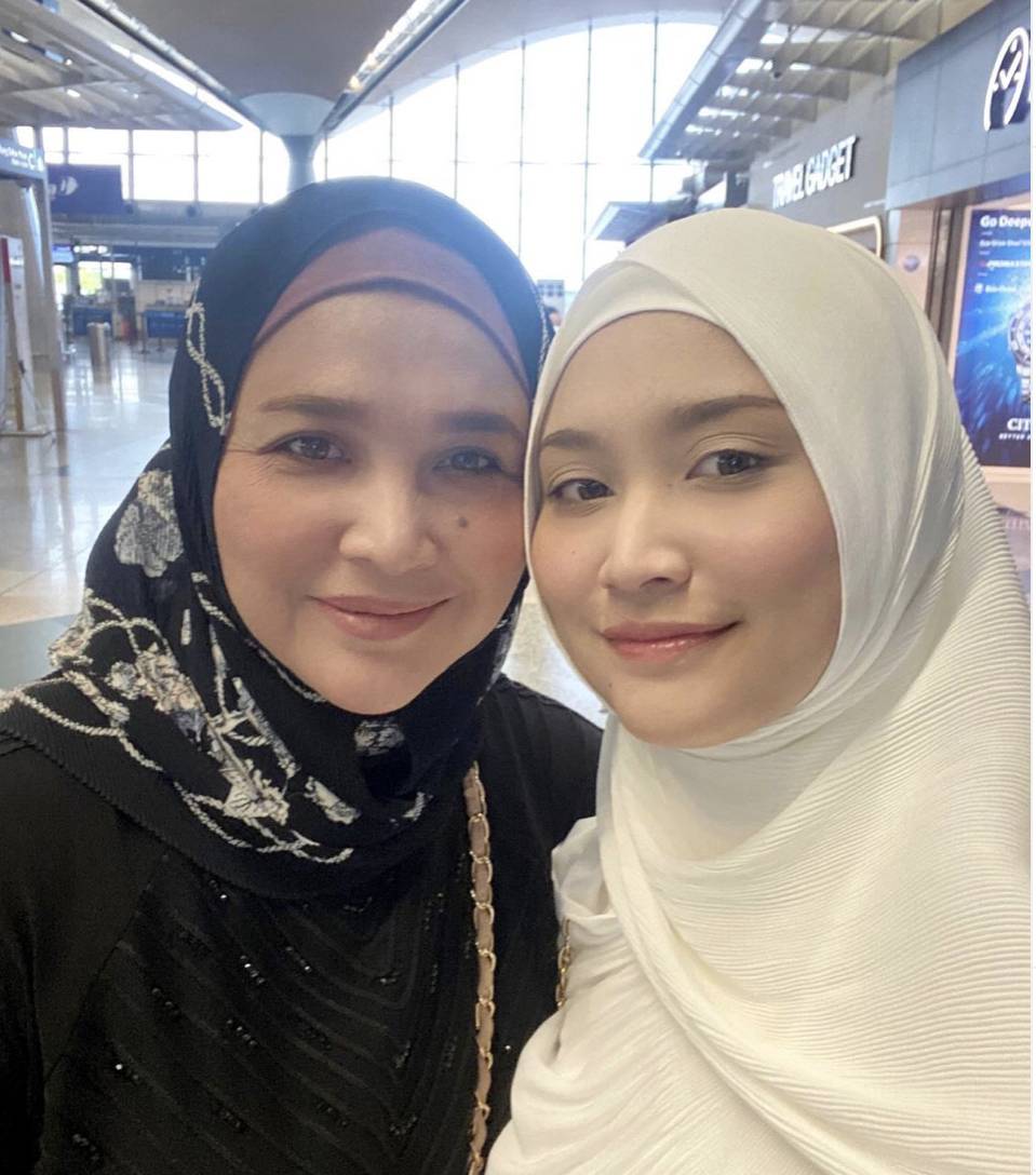 “Hadiah Untuk Mama,”- Sebelum Kahwin, Ayda Jebat Hadiahkan Sebuah Rumah Buat Ibu.