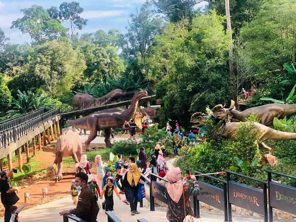 Dinosaur Encounter Tarikan Terbaru Di Zoo Melaka, Tawaran Harga Tiket Cukup Berbaloi