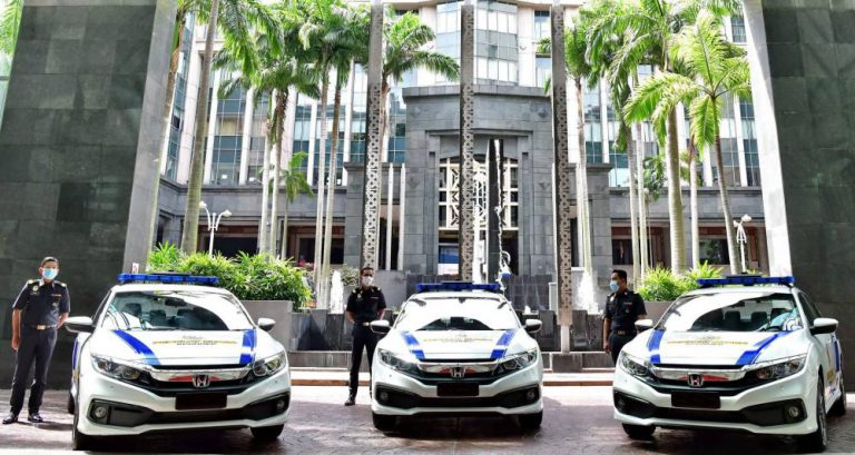 Bukan ‘Biashe-Biashe’! Kementarian Ini Bertuah Tukar 16 Kereta Rasmi Kepada Honda Civic