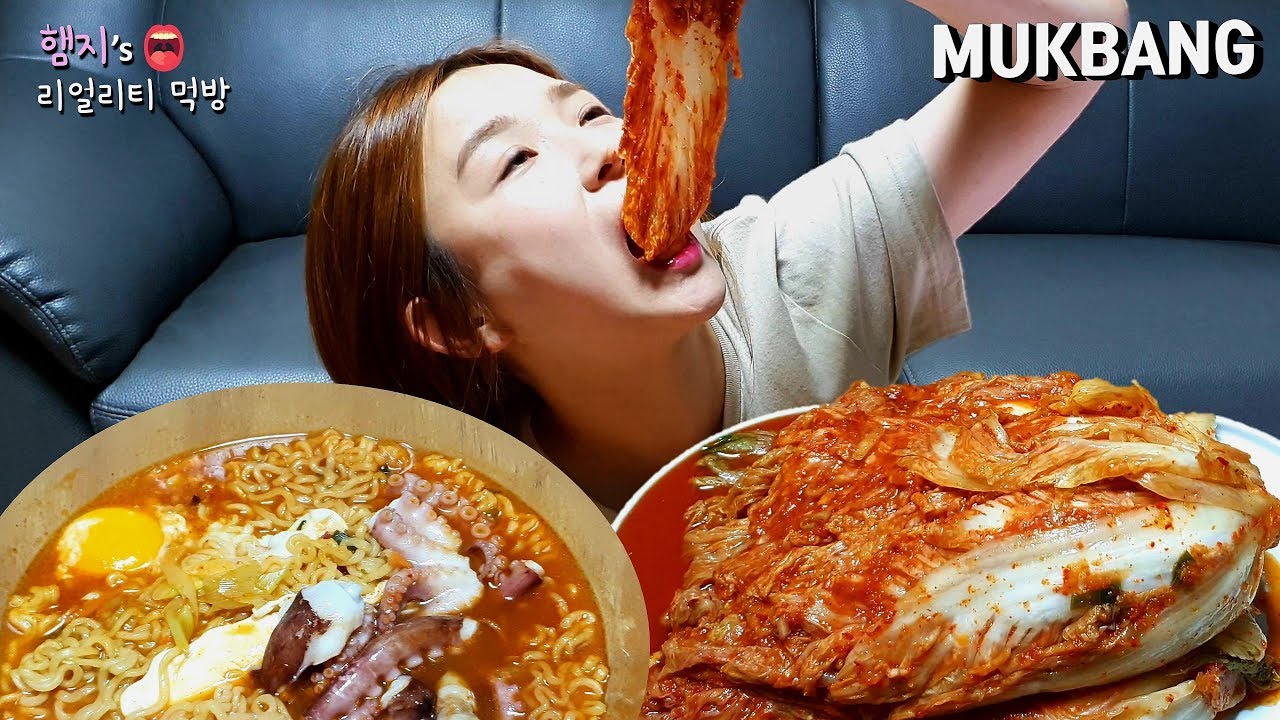 Kenyataan ‘Kimchi Adalah Makanan Korea’, YouTuber Mukbang Ditamatkan Kontrak Dari Agensi China