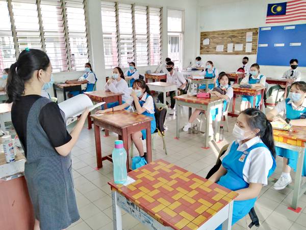 [TERBAHARU] Pembukaan Sekolah Pada 20 Januari Ditangguhkan Gara-Gara Peningkatan Kes Covid-19