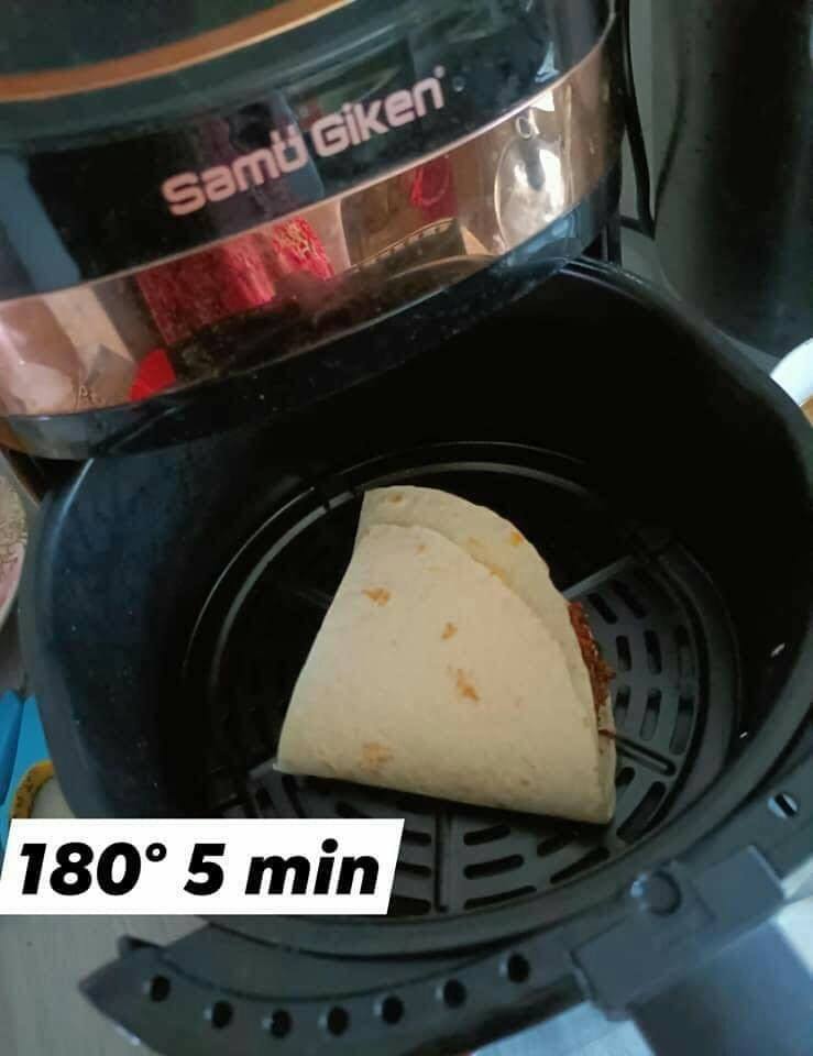 Resipi Tortilla Wrap ‘Mat Salleh’ Viral Di TikTok, Mudah Je Nak Sediakan