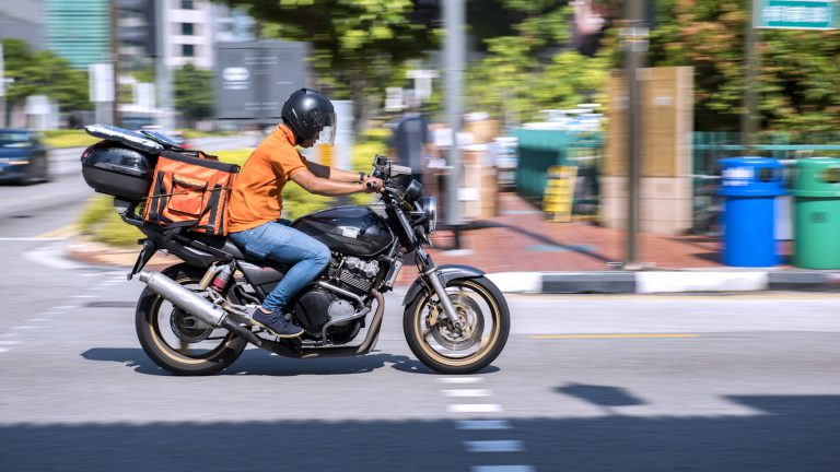 Lelaki Ini Kongsi Senarai ‘Gig Jobs’ Yang Korang Boleh Cuba Untuk Tambah Pendapatan
