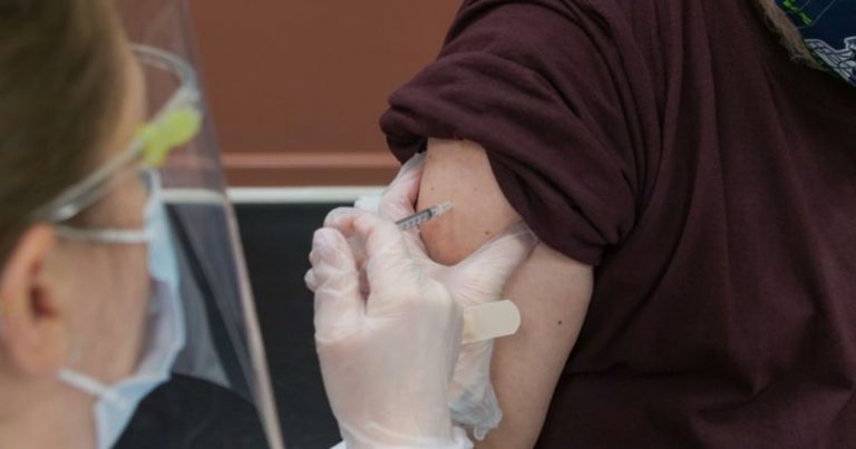 KKM Cari Sukarelawan Untuk Ujian Vaksin COVID-19