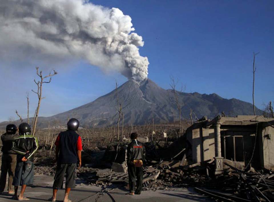 Muntahkan Lava Sebanyak Lima Kali, Gunung Merapi Di Yogyakarta Kembali Aktif