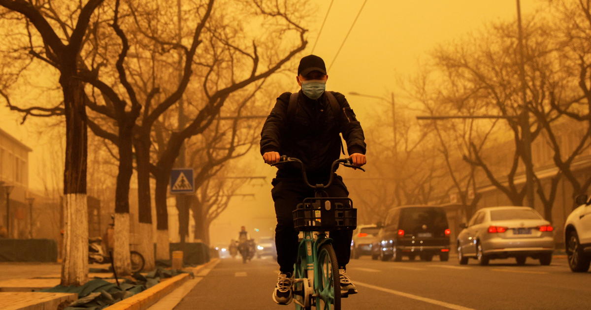 &#8220;Dugaan Apa Pula Kali Ini&#8221; &#8211; Ribut Pasir Di Beijing, Tular Gambar Langit Bertukar Warna Jingga
